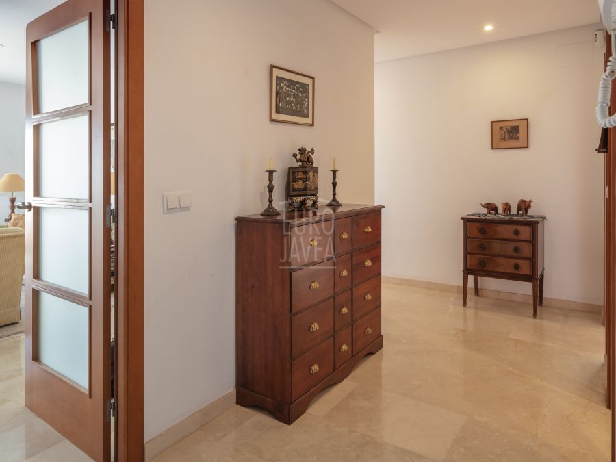 Exclusief appartement te koop in het hart van de haven van Jávea
