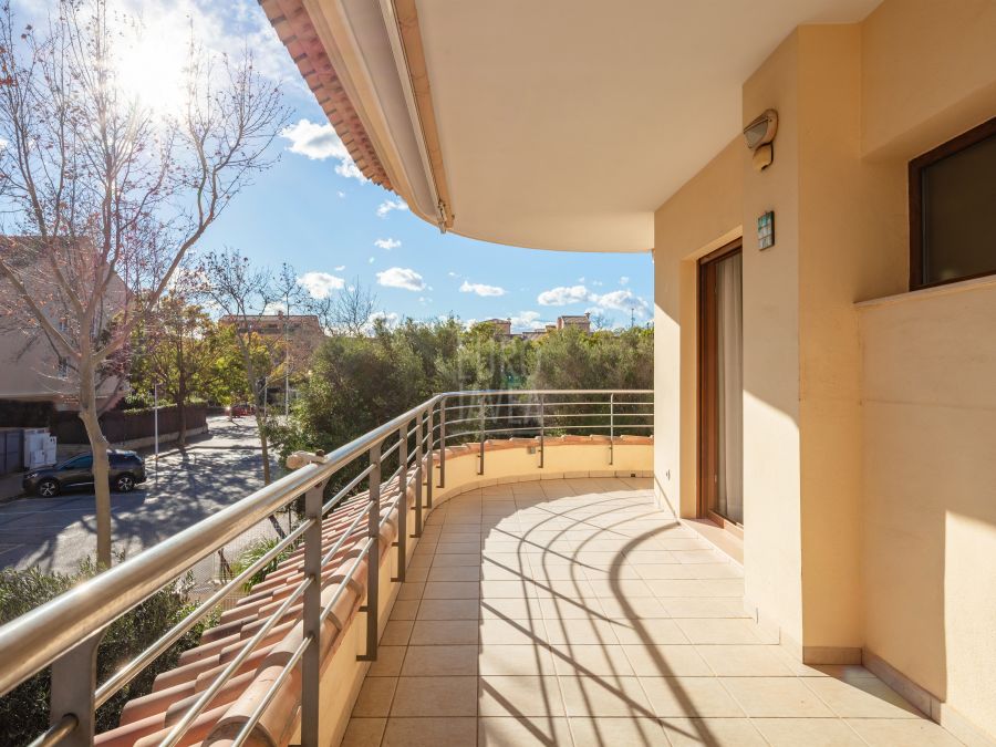 Exclusief appartement te koop in het hart van de haven van Jávea