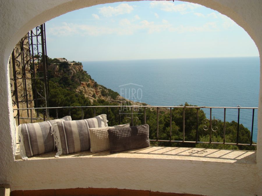Villa Magdalena, op de eerste lijn met spectaculair uitzicht op zee