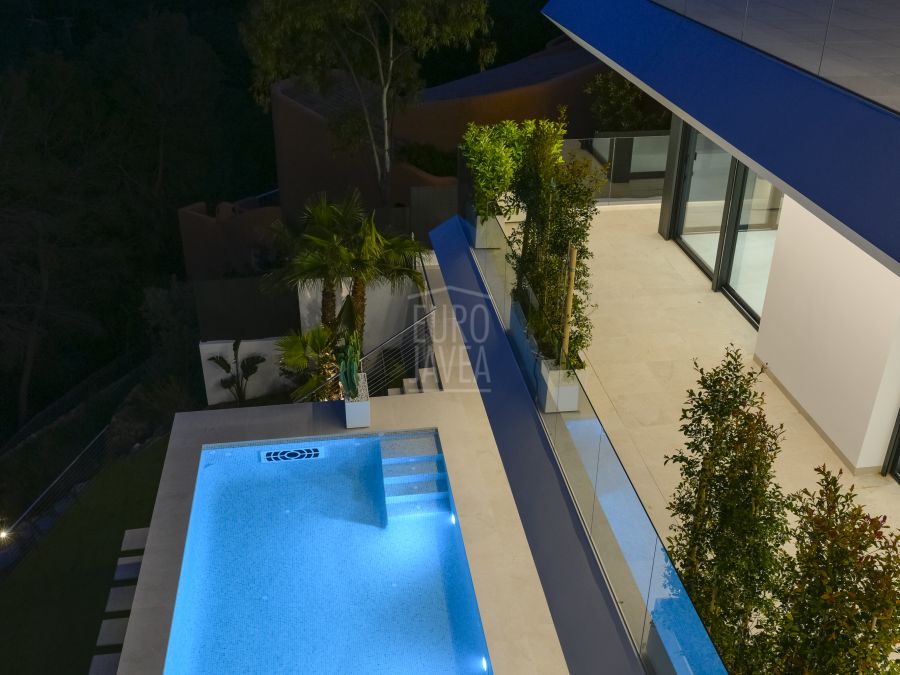 Villa Hannya, moderna villa de lujo con impresionantes vistas al mar en Altea