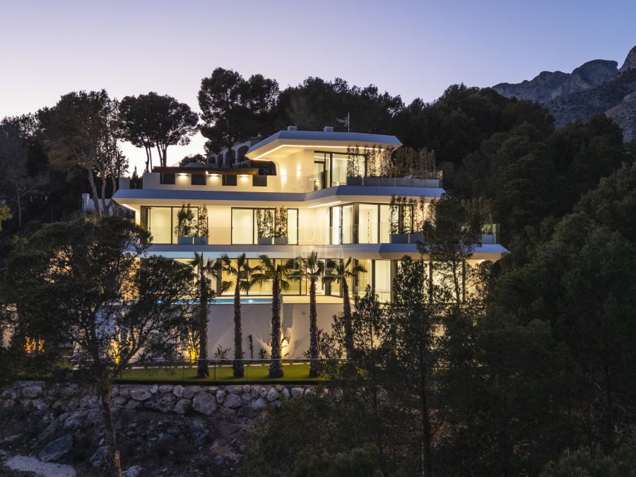 Villa Hannya, moderna villa de lujo con impresionantes vistas al mar en Altea