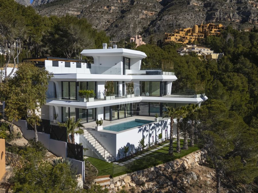 Villa Hannya, moderna villa de lujo con impresionantes vistas al mar en Altea
