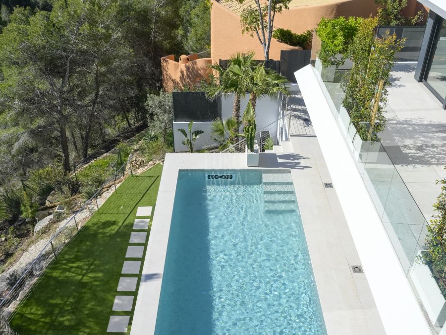 Villa Hannya, moderna villa de lujo con impresionantes vistas al mar en Altea