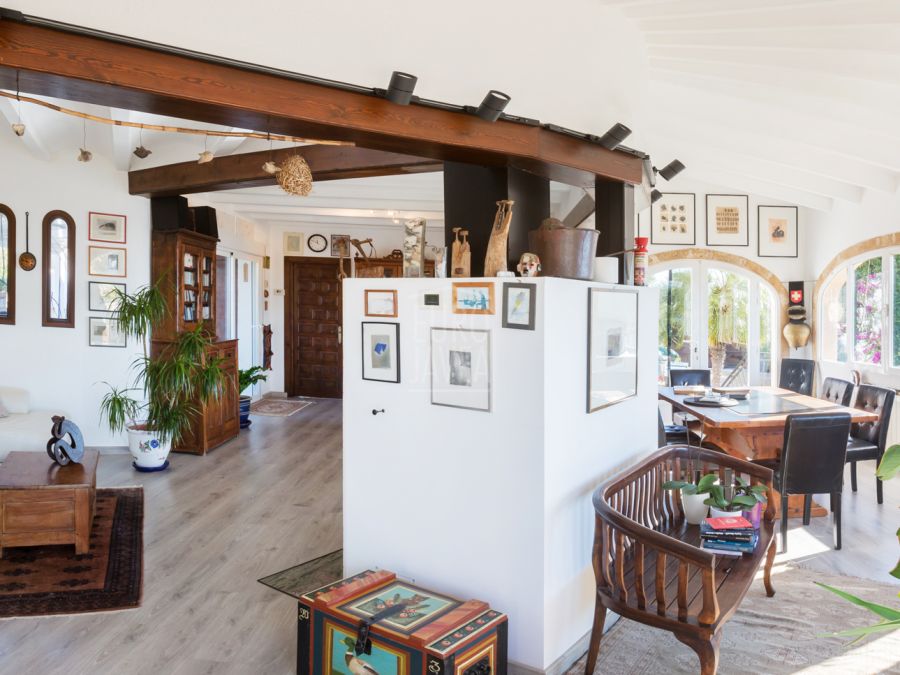 Traditional Mediterranean Villa Margarita with Panoramic Sea Views, in Jávea