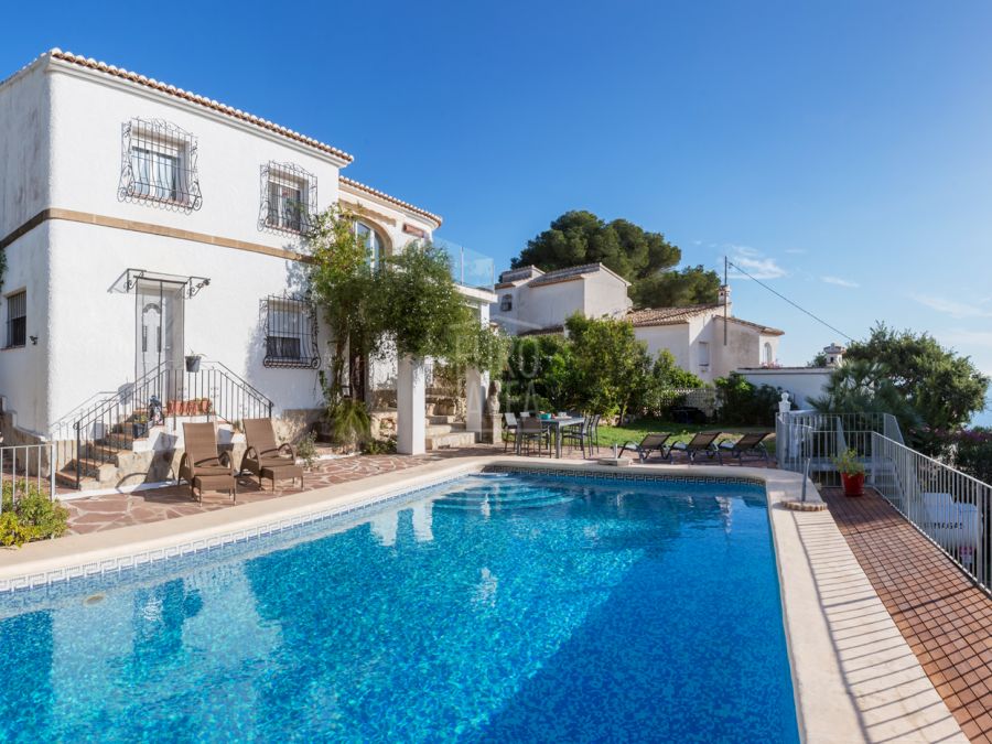 Traditional Mediterranean Villa Margarita with Panoramic Sea Views, in Jávea