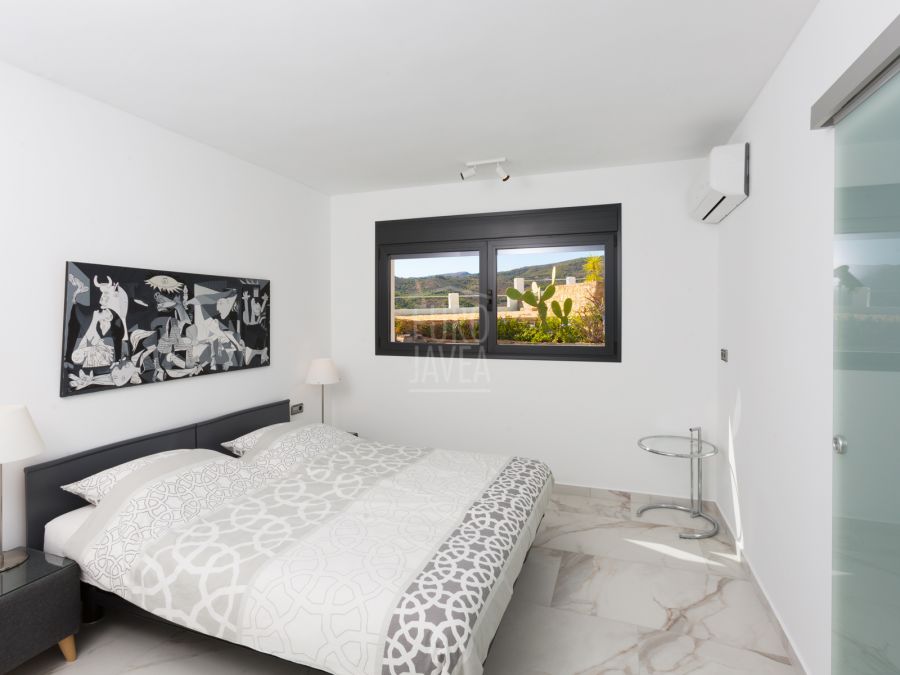 Villa Helena, élégante propriété entourée d’un magnifique paysage méditerranéen