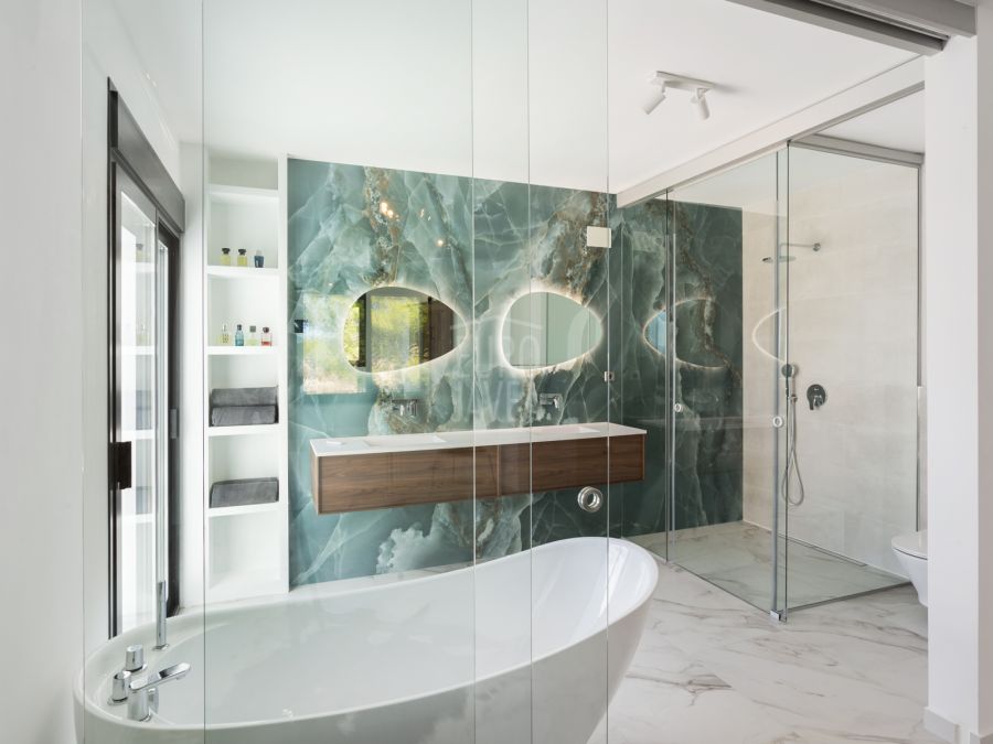 Villa Helena, élégante propriété entourée d’un magnifique paysage méditerranéen