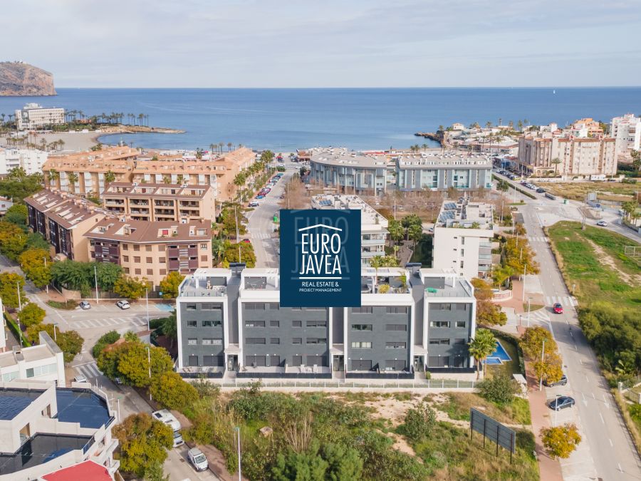 Exclusief appartement op slechts enkele minuten van het Arenal-strand in Jávea, met open uitzicht