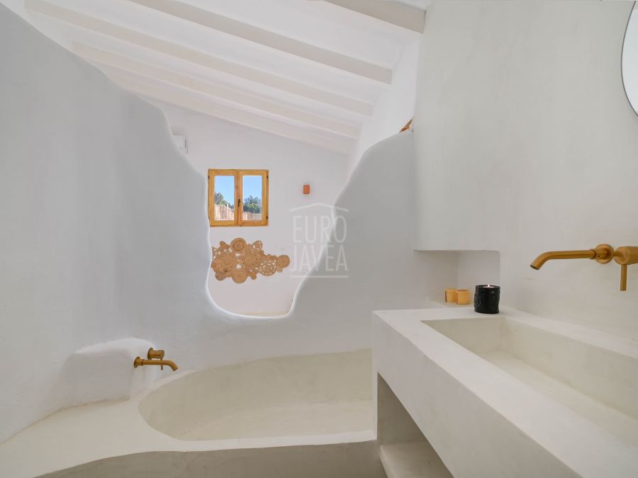 Villa Noma, an Ibizan-style villa set in nature with views of Montgó