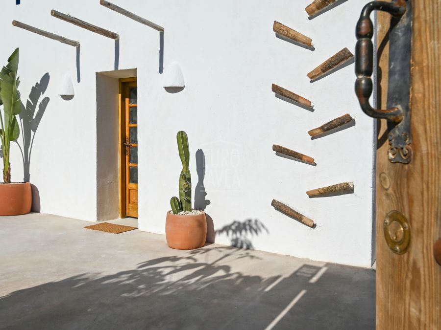 Villa Noma, an Ibizan-style villa set in nature with views of Montgó