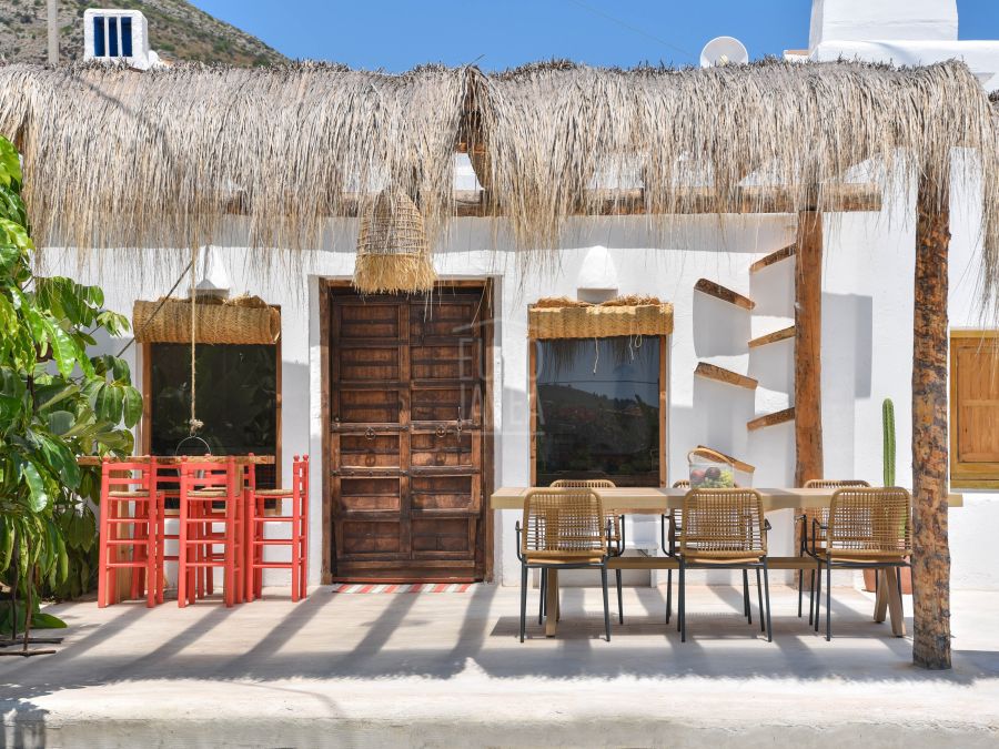Villa Noma, an Ibizan-style villa set in nature with views of Montgó