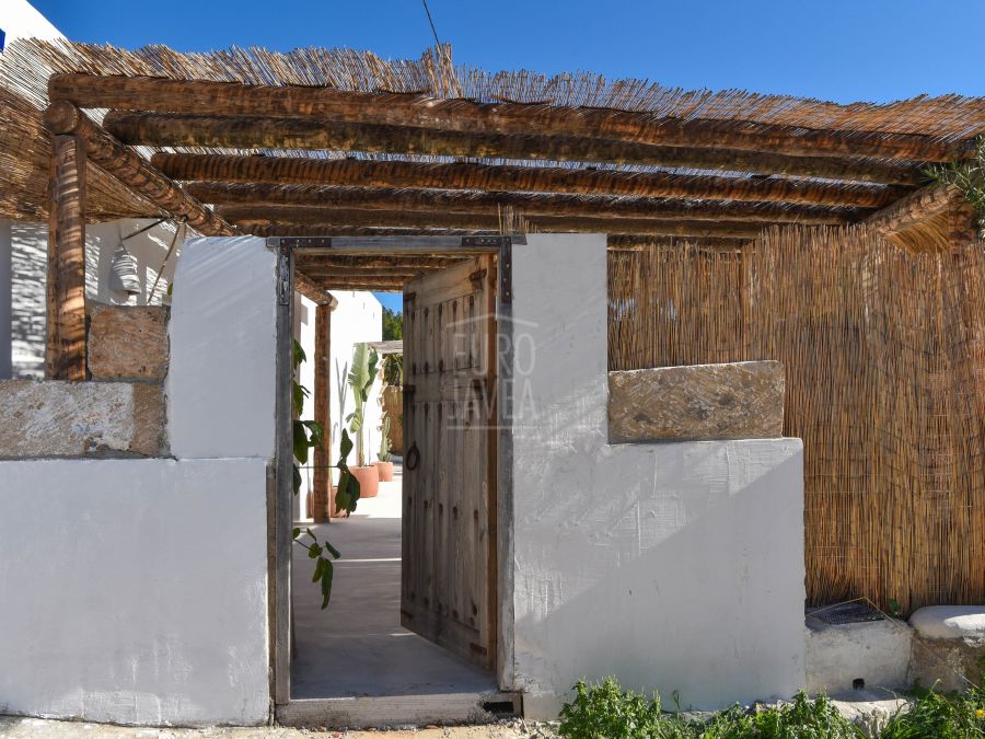 Villa Noma, an Ibizan-style villa set in nature with views of Montgó
