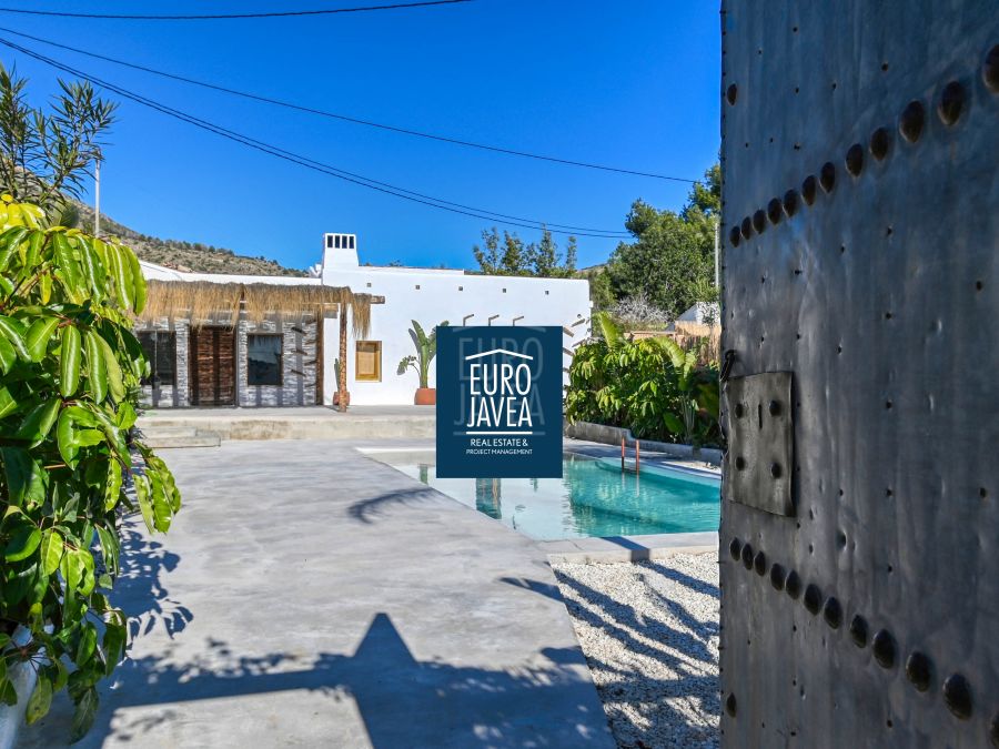 Villa Noma, an Ibizan-style villa set in nature with views of Montgó