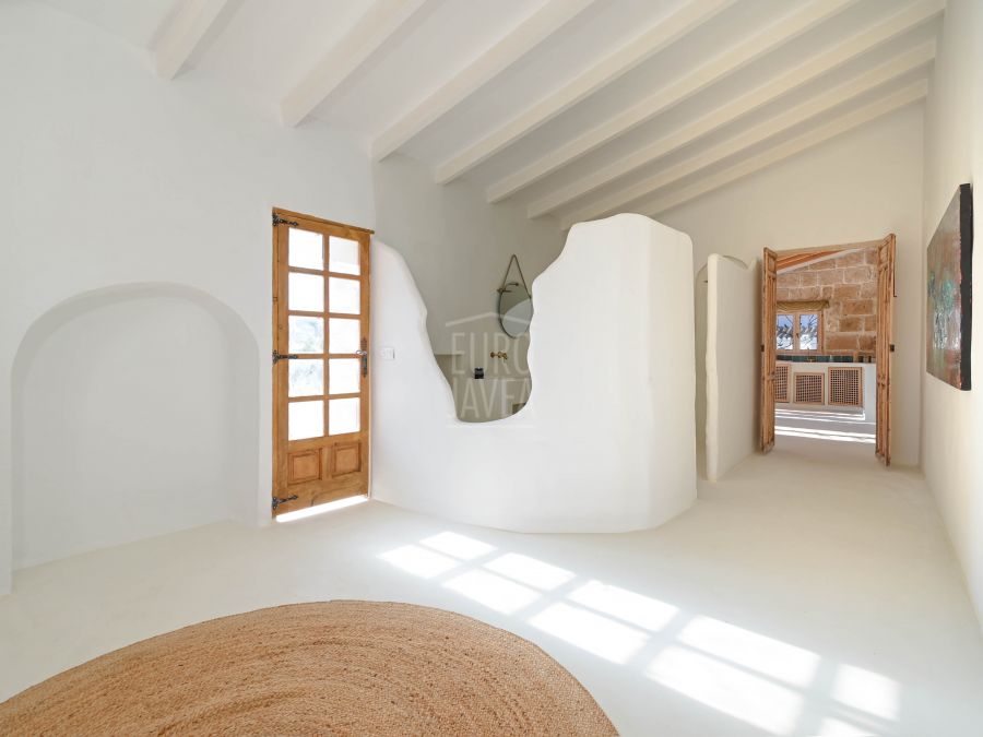 Villa Noma, an Ibizan-style villa set in nature with views of Montgó