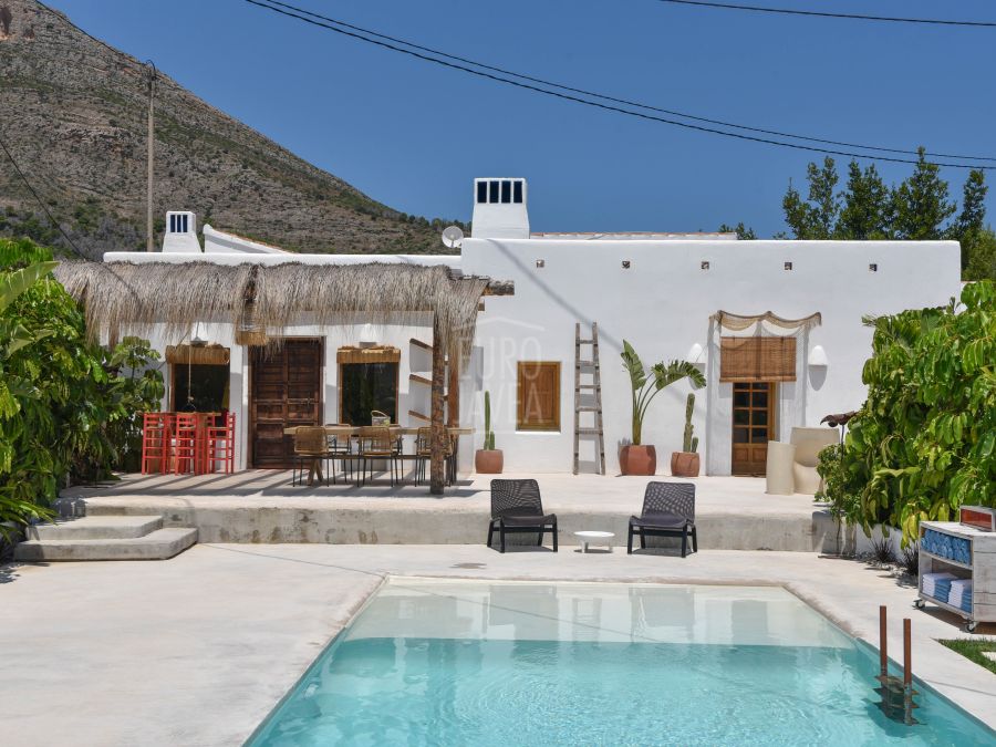 Villa Noma, an Ibizan-style villa set in nature with views of Montgó