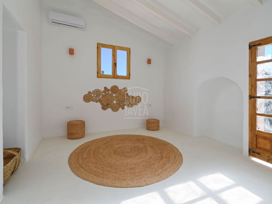 Villa Noma, an Ibizan-style villa set in nature with views of Montgó