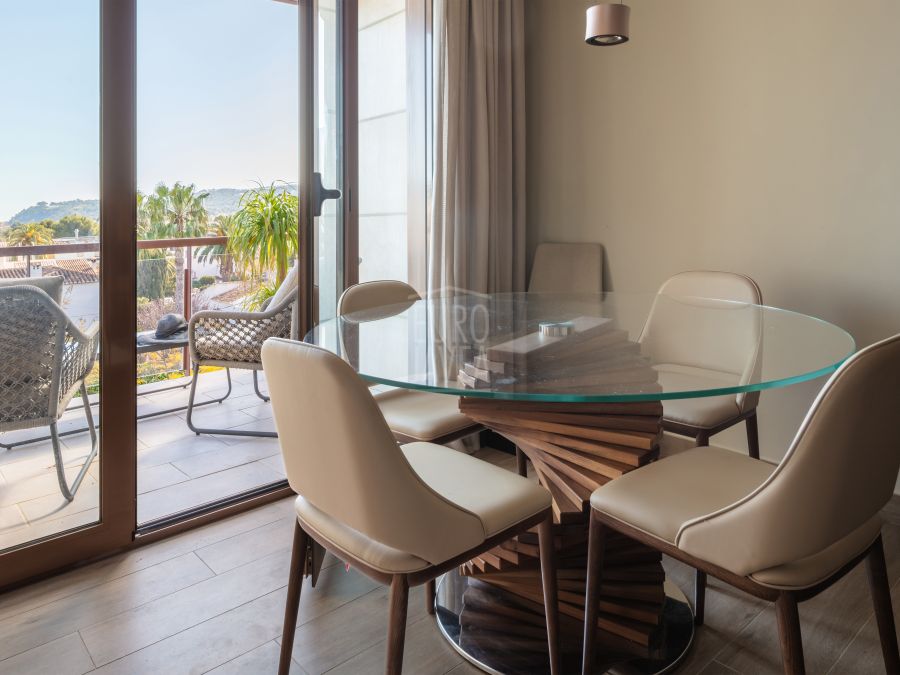 Modern duplexappartement met panoramisch uitzicht vlak bij het Arenal-strand in Jávea