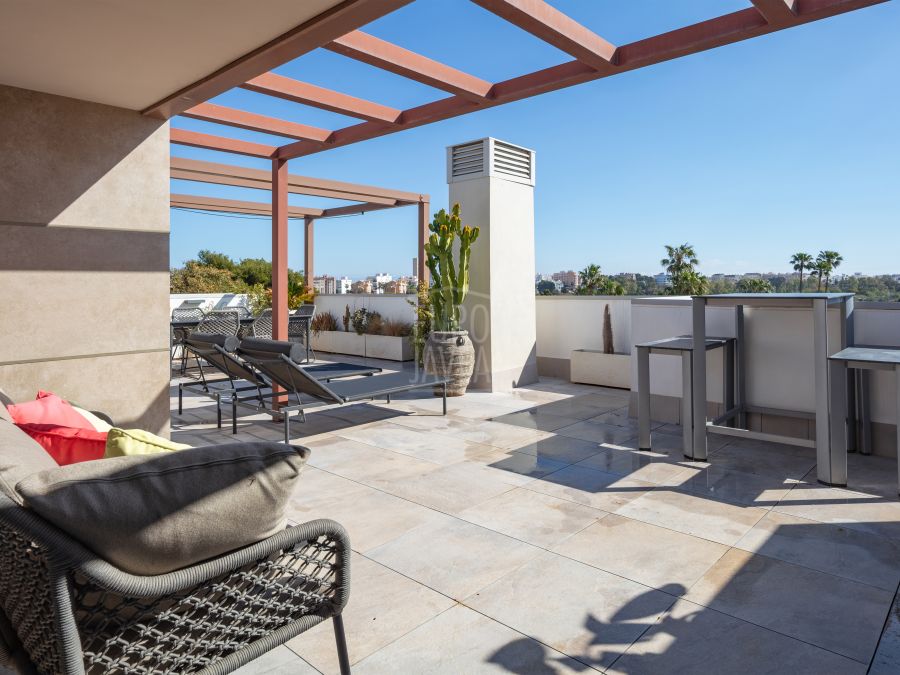 Modern duplexappartement met panoramisch uitzicht vlak bij het Arenal-strand in Jávea