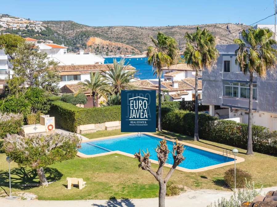 Apartment for sale just a few steps from Arenal Beach and the Port in Jávea, with direct access to the sea.