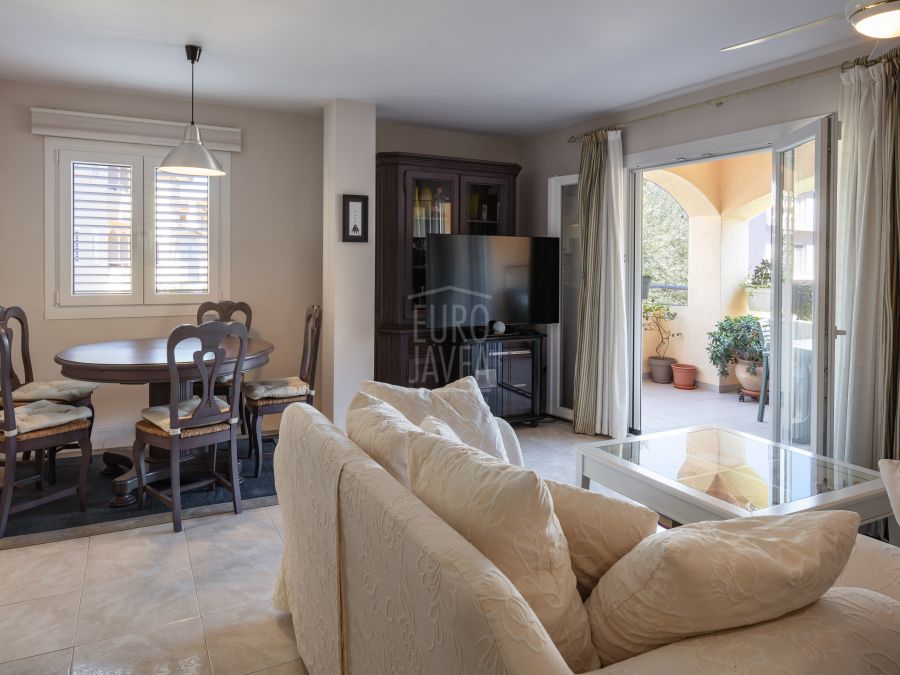 Apartment for sale just a few steps from Arenal Beach and the Port in Jávea, with direct access to the sea.