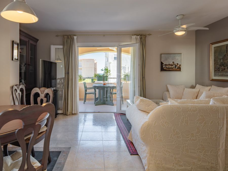 Apartment for sale just a few steps from Arenal Beach and the Port in Jávea, with direct access to the sea.