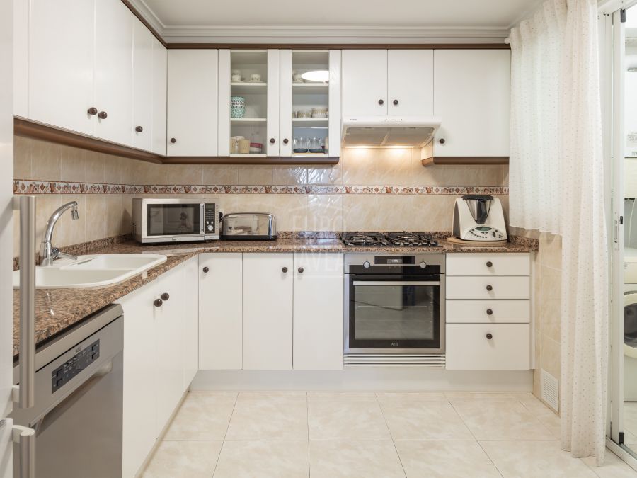 Apartment for sale just a few steps from Arenal Beach and the Port in Jávea, with direct access to the sea.