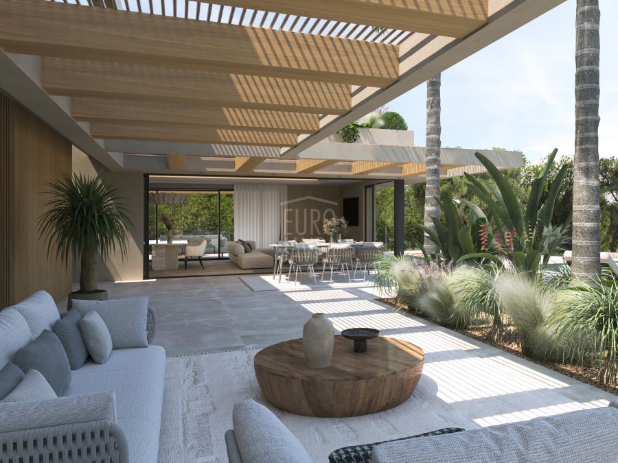 Exclusive plot for sale in the prestigious Montgó area with granted building permit