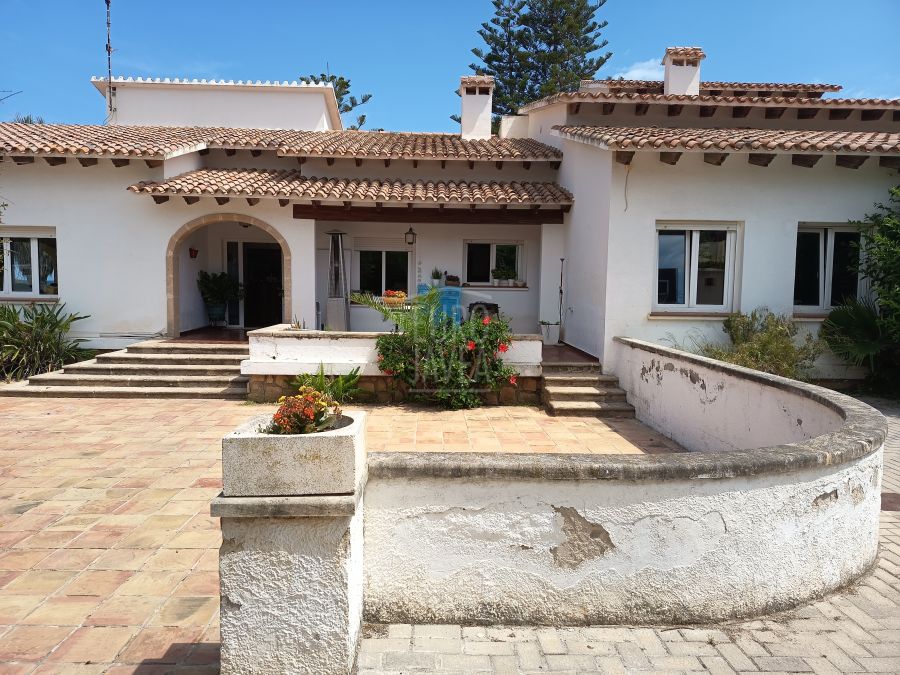 Villa in Denia