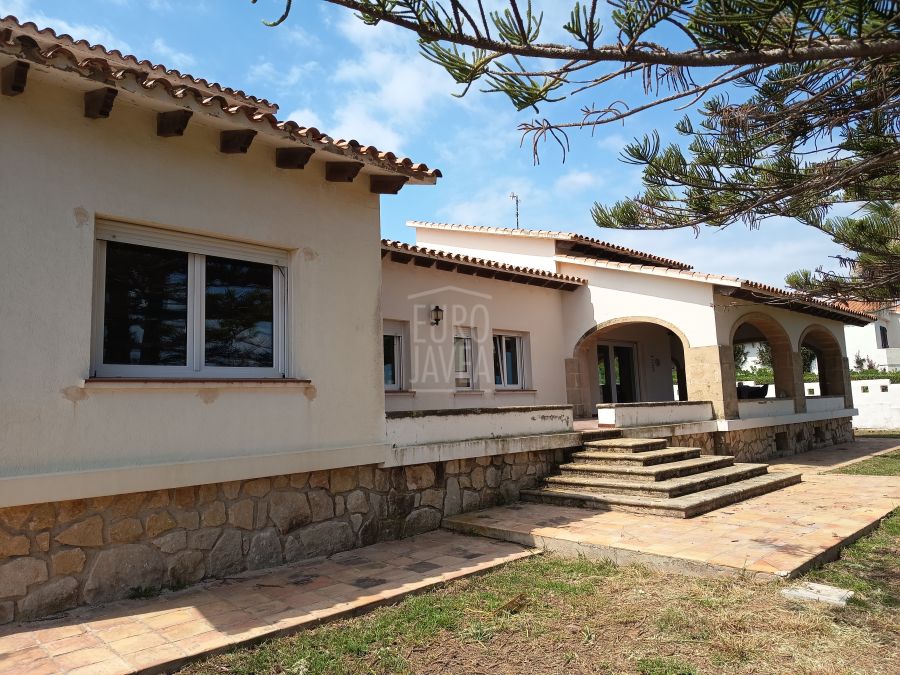 Villa in Denia