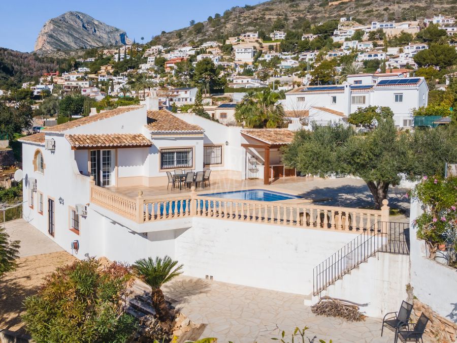 Villa Valeria exclusive dans le quartier de Puchol, à quelques pas de la vieille ville de Jávea