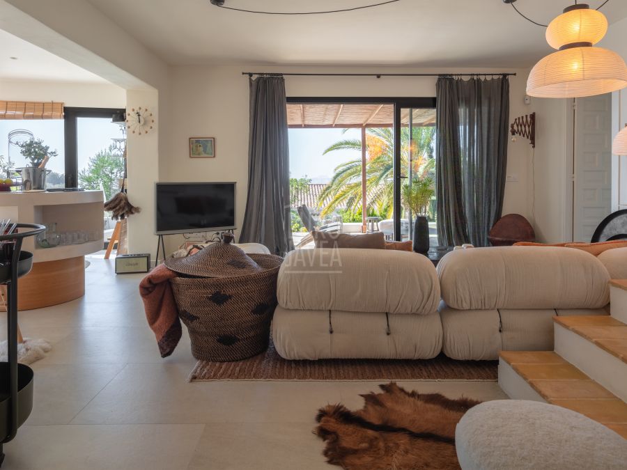 Villa Alma – Elegante villa exclusiva en venta con vistas panorámicas en Balcón al Mar