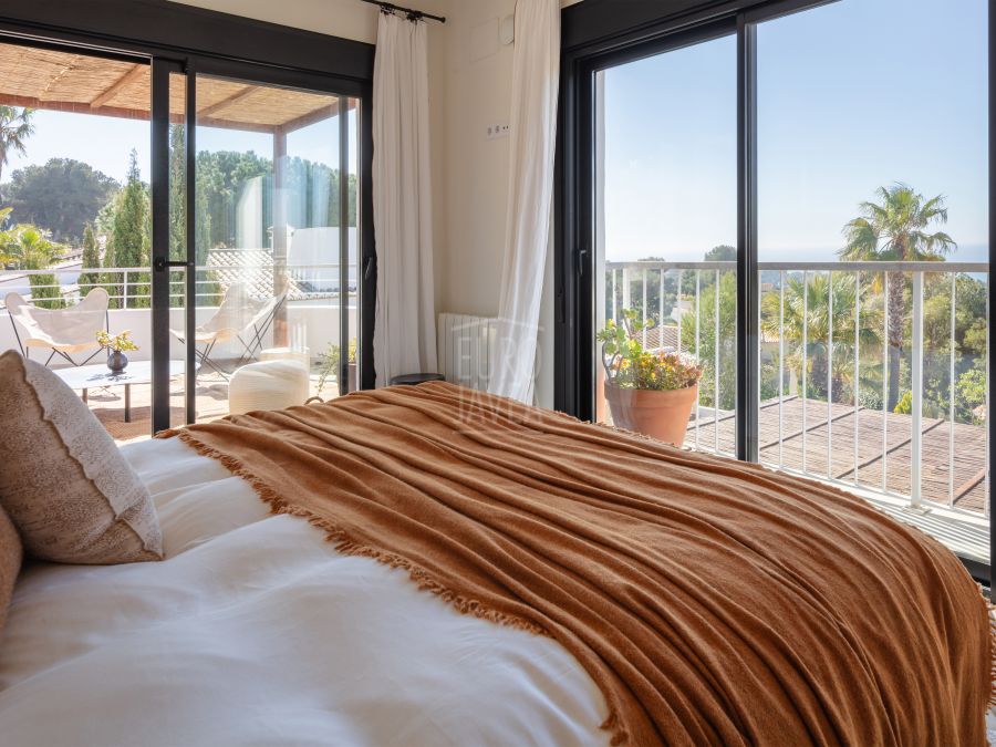 Villa Alma – Elegante villa exclusiva en venta con vistas panorámicas en Balcón al Mar