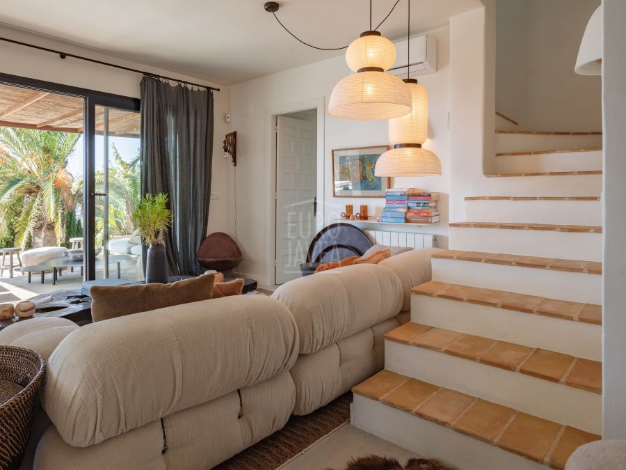 Villa Alma – Elegante villa exclusiva en venta con vistas panorámicas en Balcón al Mar