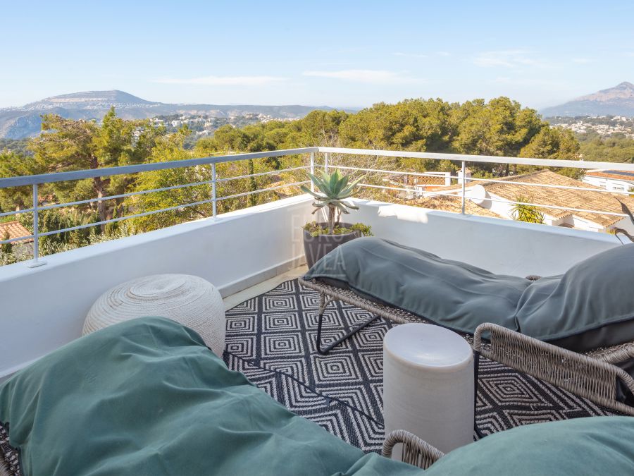 Villa Alma – Elegante villa exclusiva en venta con vistas panorámicas en Balcón al Mar