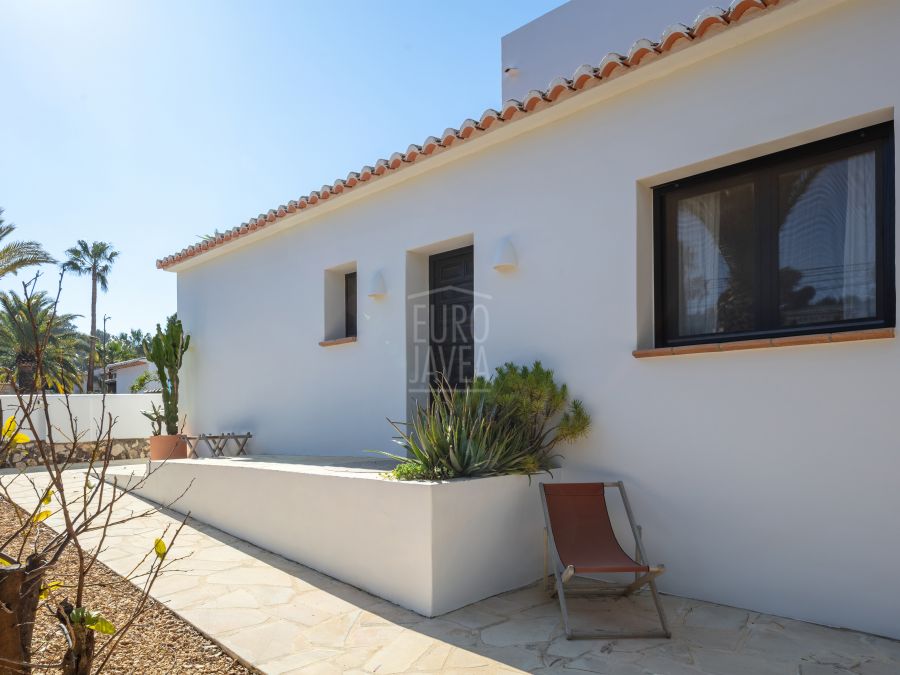 Villa Alma – Elegante villa exclusiva en venta con vistas panorámicas en Balcón al Mar