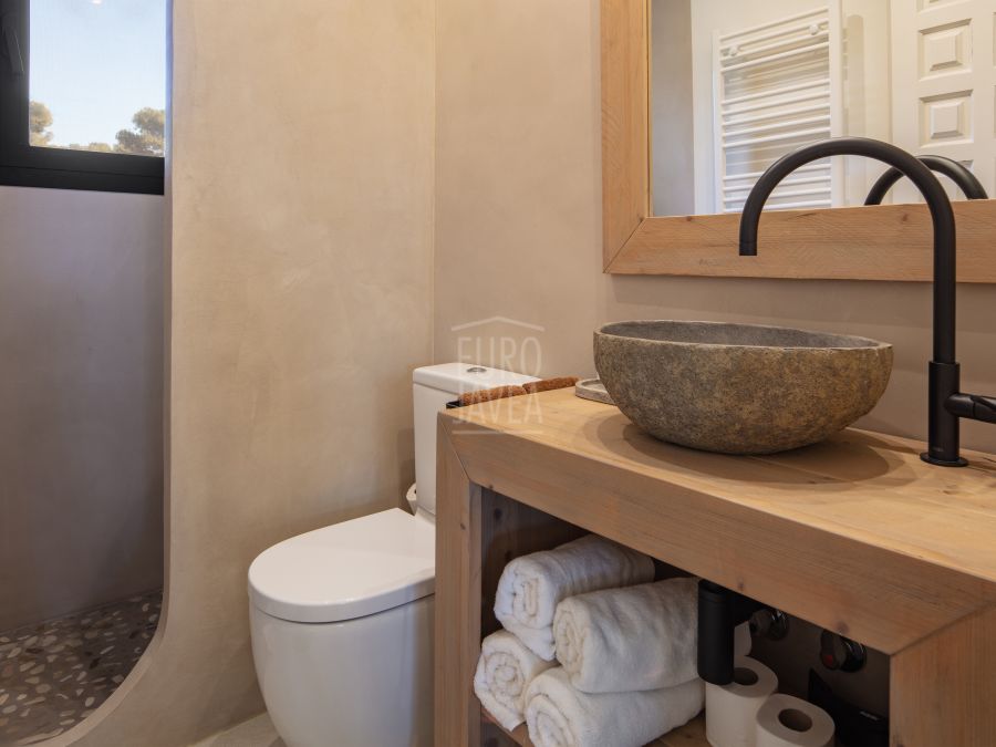 Villa Alma – Elegante villa exclusiva en venta con vistas panorámicas en Balcón al Mar