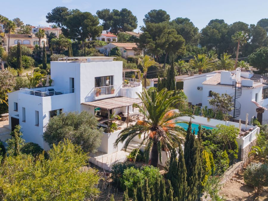 Villa Alma – Elegante villa exclusiva en venta con vistas panorámicas en Balcón al Mar