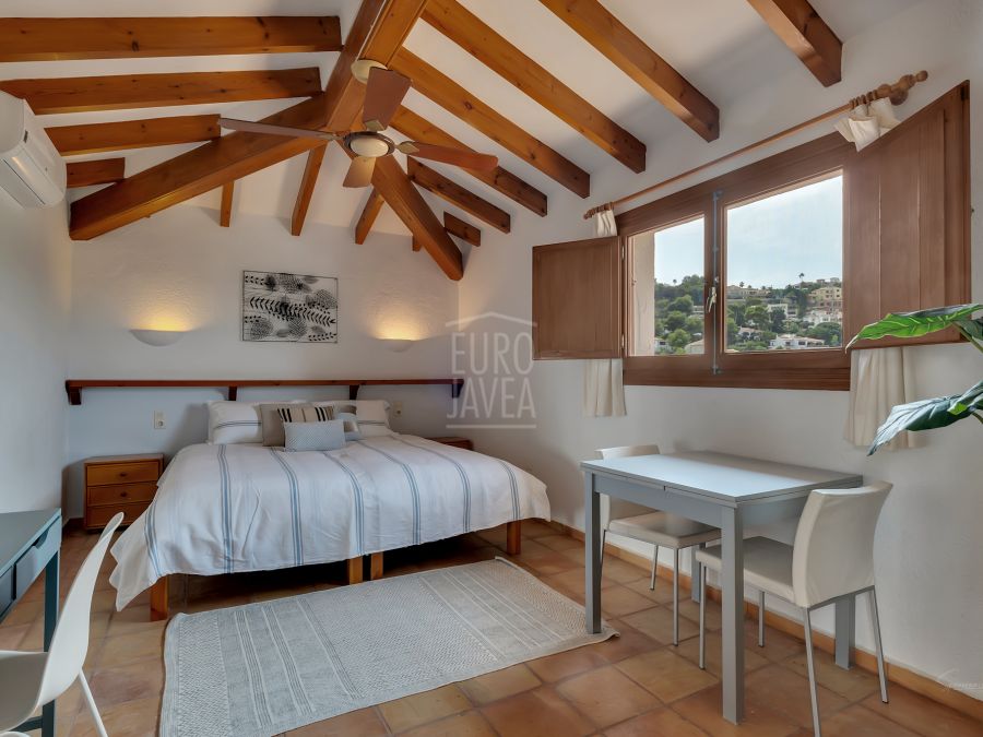 Villa Mila, Mediterranean charm in a traditional villa in Jávea