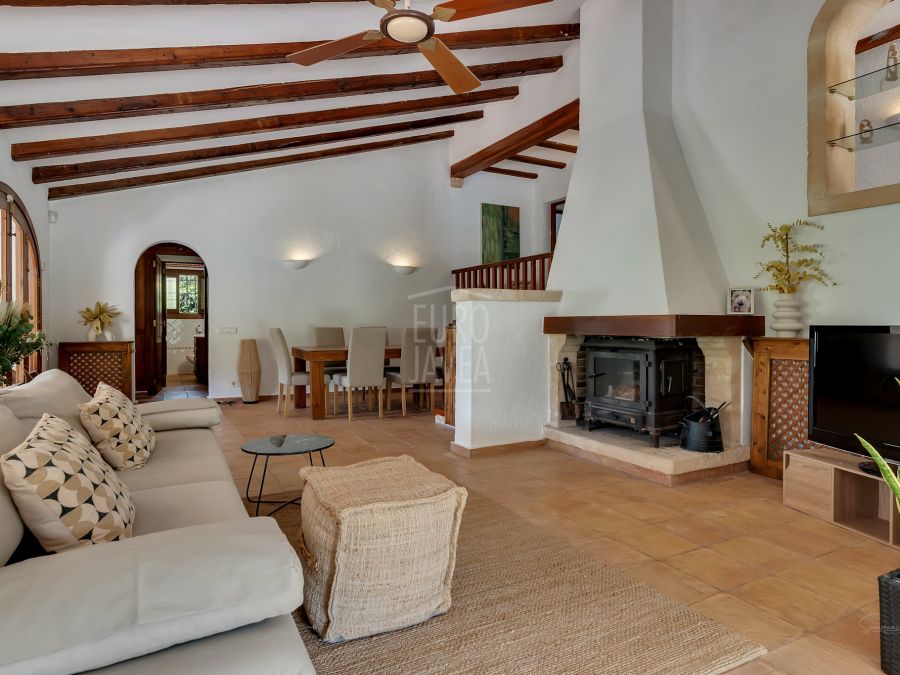 Villa Mila, Mediterranean charm in a traditional villa in Jávea