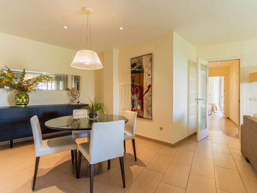 Apartment for sale in the centre of Jávea harbour with open views