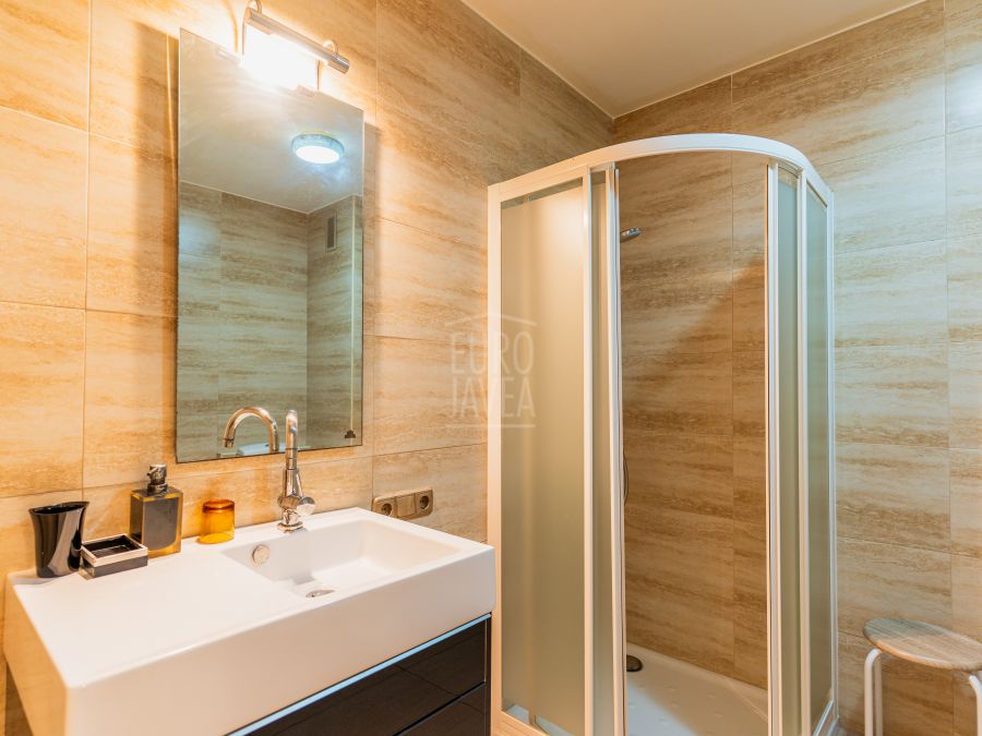 Apartment for sale in the centre of Jávea harbour with open views