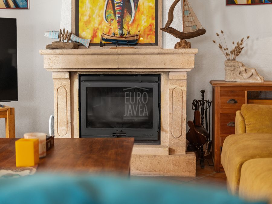 Exclusive Mediterranean-style villa in Granadella Natural Park area in Jávea, with sea views