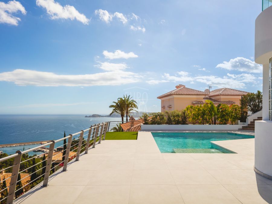 Villa Allure, luxe méditerranéen avec vue panoramique sur la mer à La Corona, Jávea