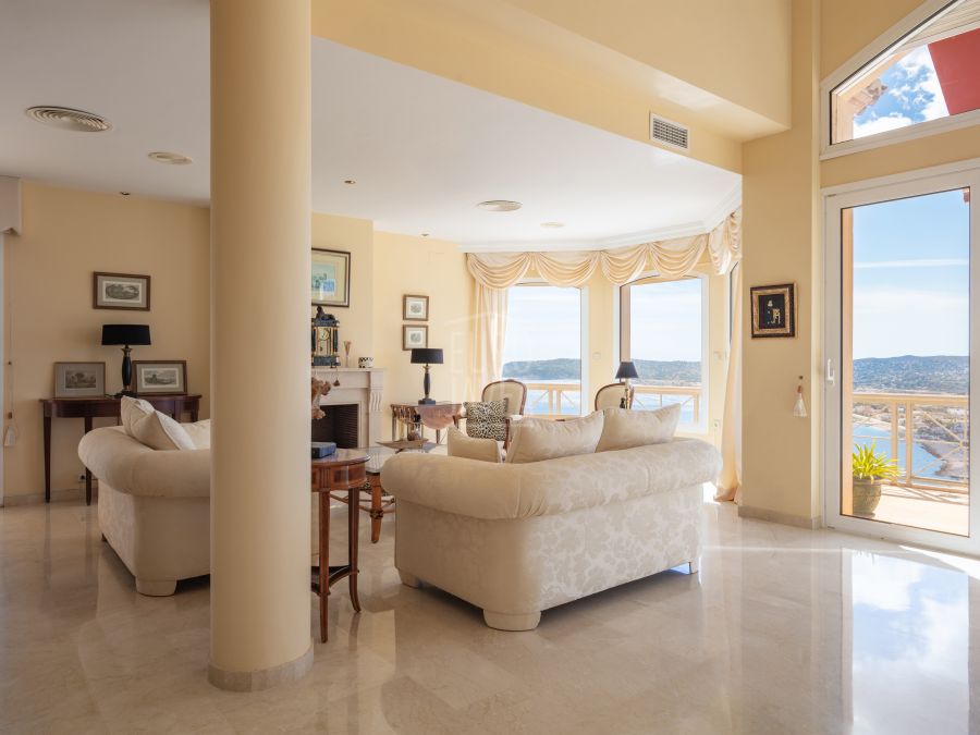 Villa in Cuesta San Antonio