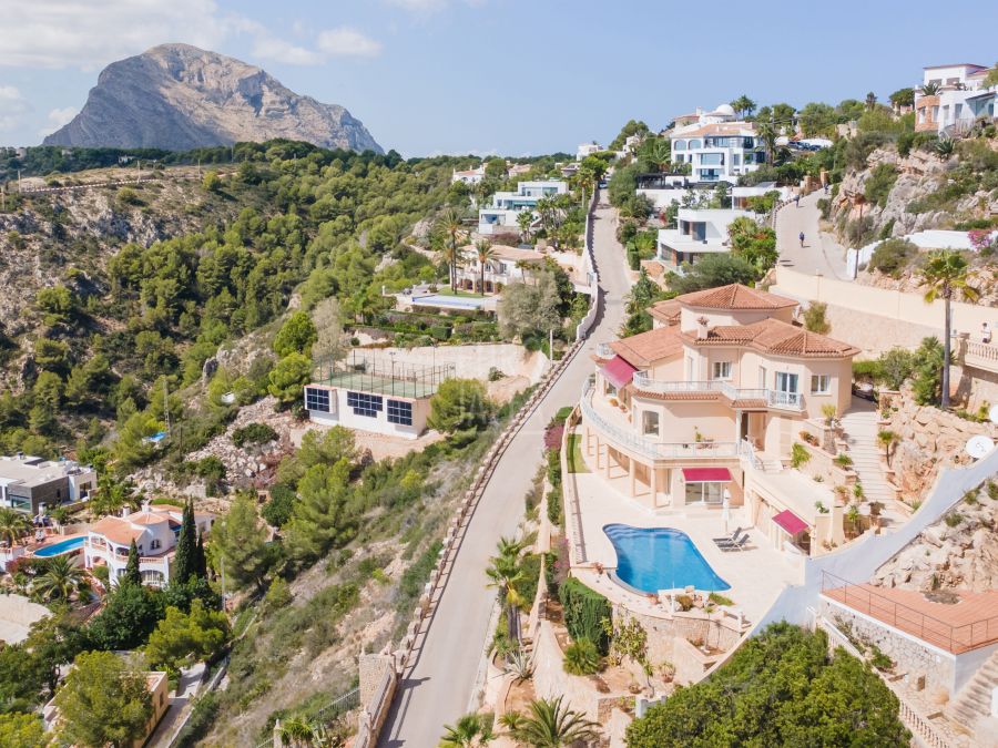 Villa in Cuesta San Antonio