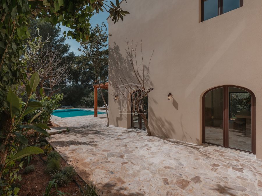 Casa Dos Granados in Cap Marti, a luxurious and charming Mediterranean retreat