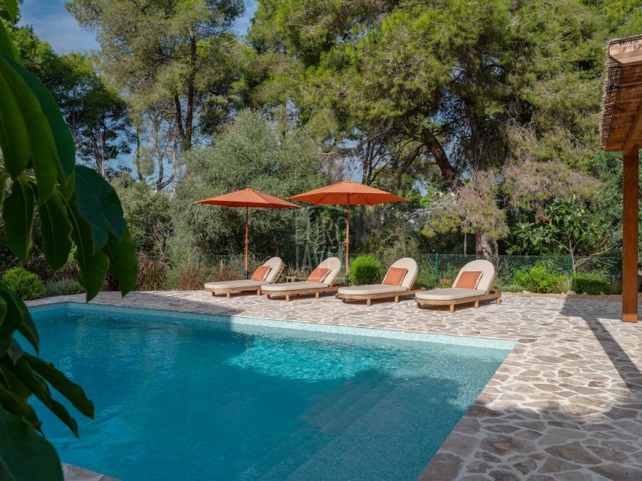 Casa Dos Granados en Cap Marti, un refugio Mediterráneo de lujo y encanto