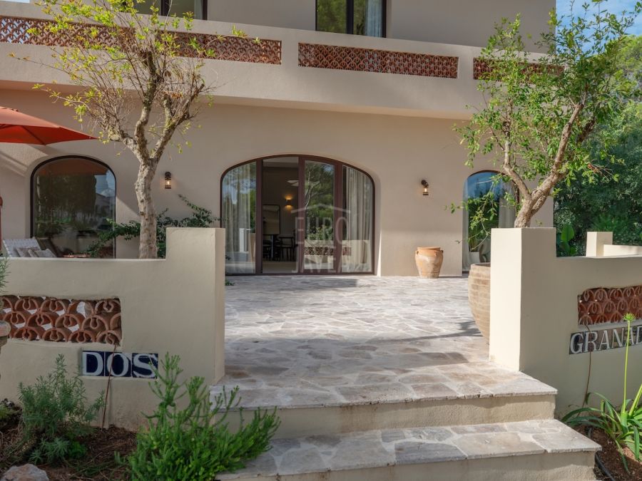 Casa Dos Granados en Cap Marti, un refugio Mediterráneo de lujo y encanto