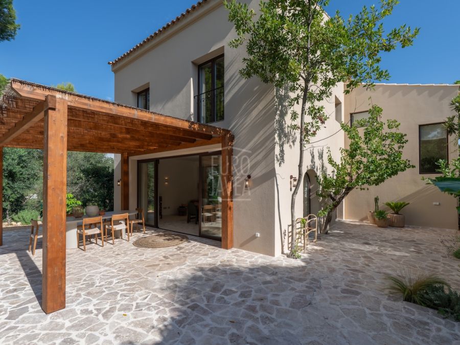 Casa Dos Granados en Cap Marti, un refugio Mediterráneo de lujo y encanto