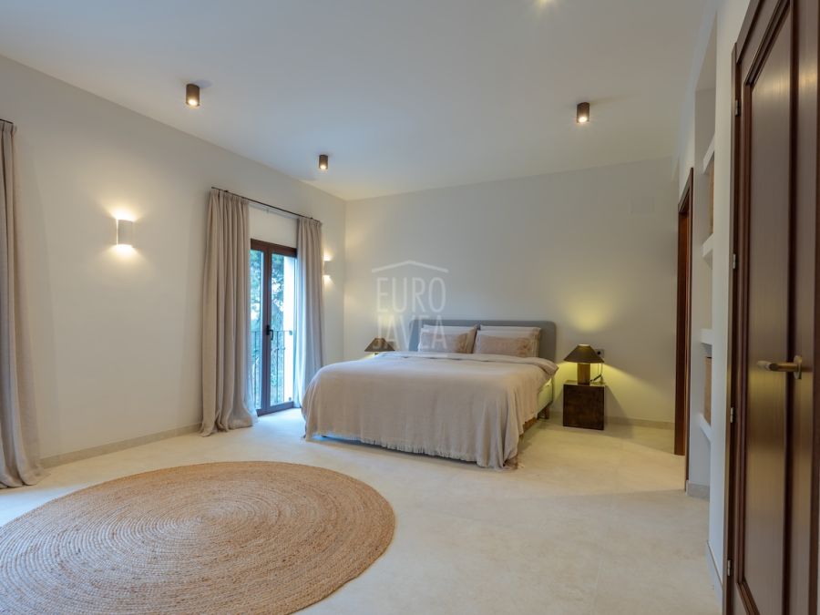 Casa Dos Granados en Cap Marti, un refugio Mediterráneo de lujo y encanto